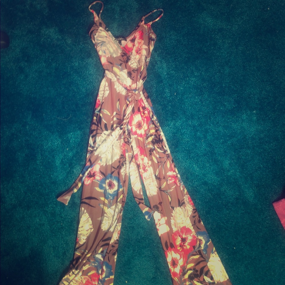 jumpsuit with a flower print, worn once!
